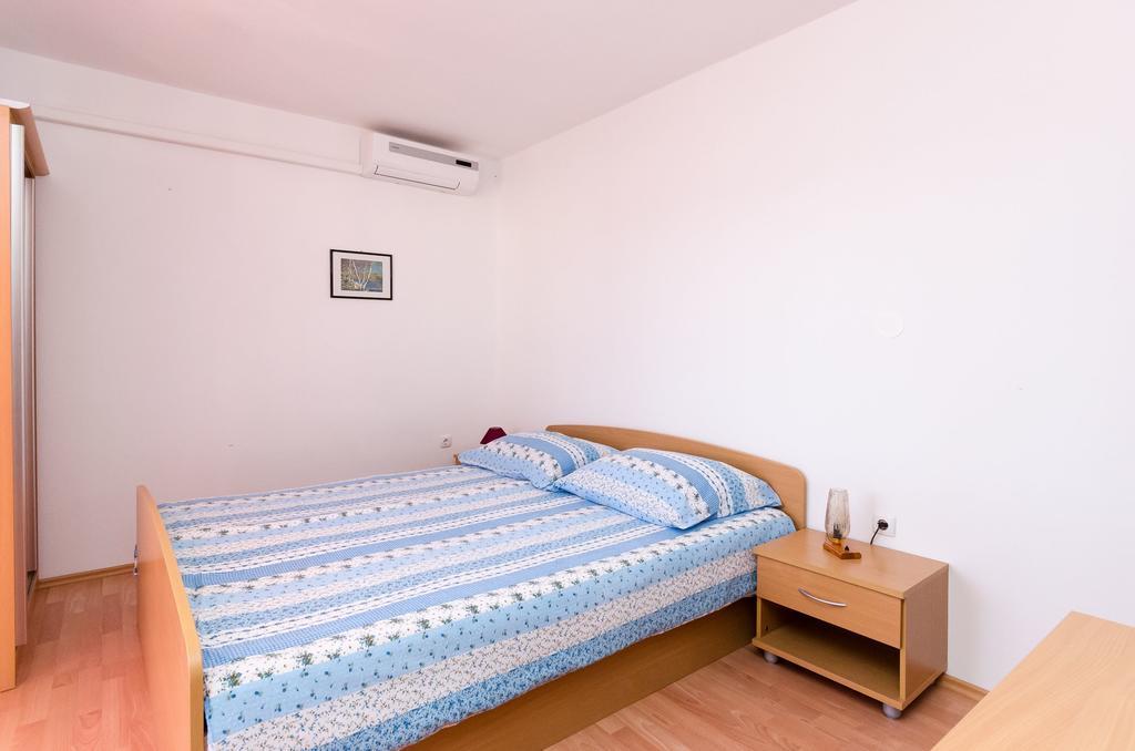 Apartments Dragan Lopar Exterior foto