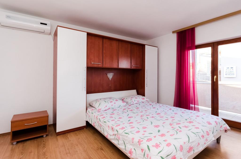 Apartments Dragan Lopar Exterior foto