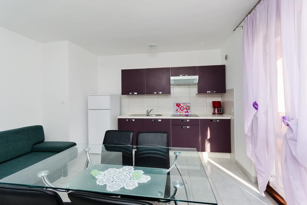Apartments Dragan Lopar Exterior foto