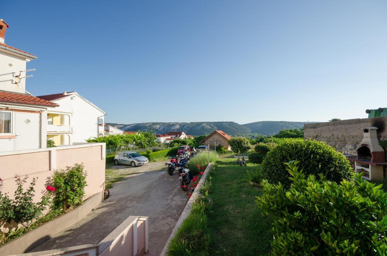 Apartments Dragan Lopar Exterior foto